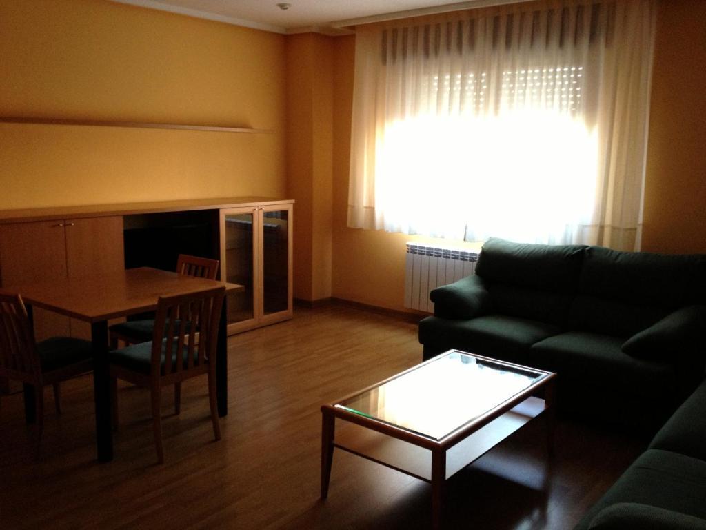 Apartamentos Turisticos Puerta De León Pokoj fotografie